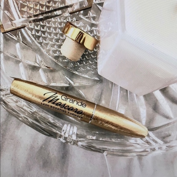 Grande Mascara Black NEW - SEALED - Picture 4 of 14